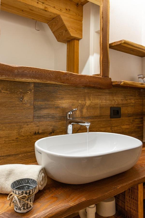Nido Del Brenta Apartment Madonna di Campiglio Ngoại thất bức ảnh